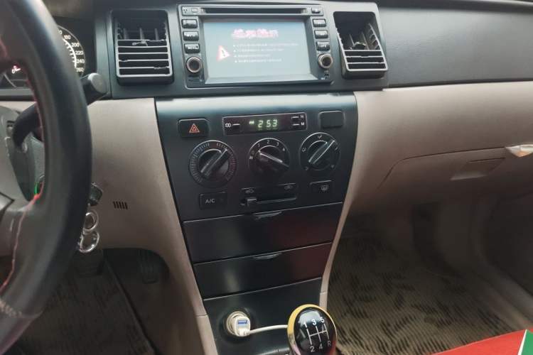Used Geely Auto Ocean 2012 Energy-Saving Edition 1.5L Manual SuperDelight Model Audio And AC Panel