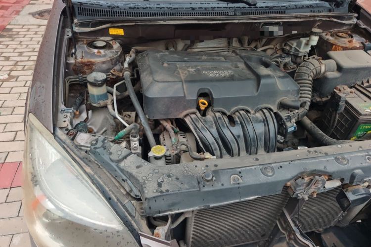 Used Geely Auto Ocean 2012 Energy-Saving Edition 1.5L Manual SuperDelight Model Engine Bay Right