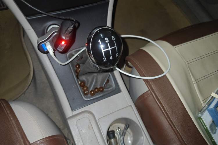 Used Geely Auto Ocean 2012 Energy-Saving Edition 1.5L Manual Comfort Model Gear Lever