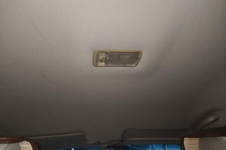 Used Geely Auto Ocean 2012 Energy-Saving Edition 1.5L Manual Comfort Model Headliner