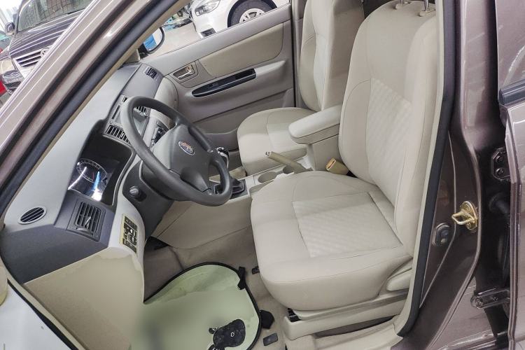 Used Geely Auto Ocean 2012 Energy-Saving Edition 1.5L Manual SuperDelight Model Left Front Seat