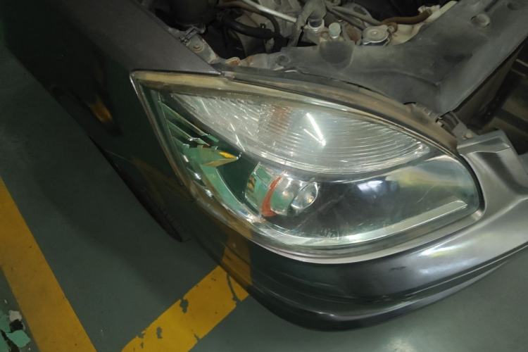 Used Geely Auto Ocean 2012 Energy-Saving Edition 1.5L Manual Comfort Model Right Front Headlight