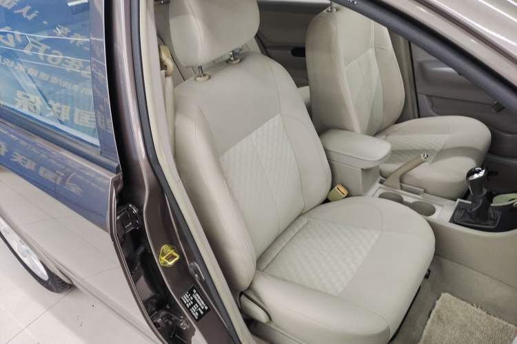 Used Geely Auto Ocean 2012 Energy-Saving Edition 1.5L Manual SuperDelight Model Right Front Seat