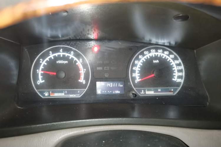 Used Geely Auto Ocean 2012 Energy-Saving Edition 1.5L Manual SuperDelight Model Instrument Cluster
