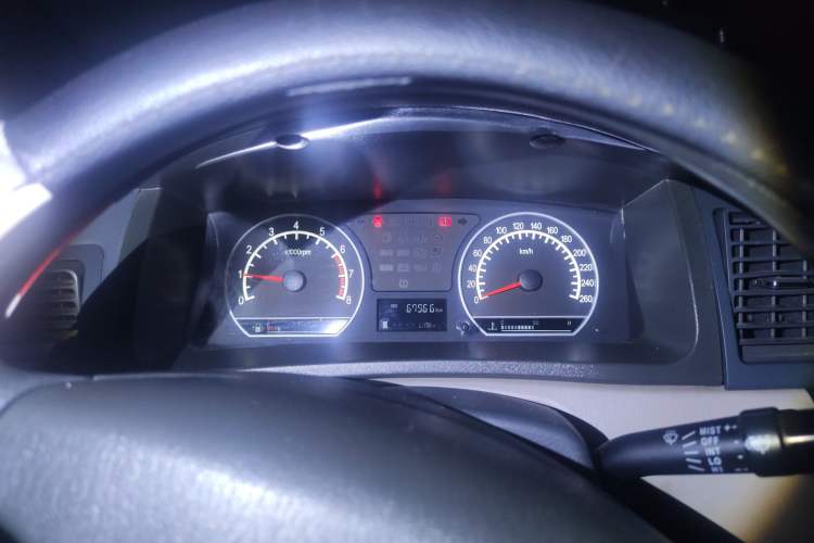 Used Geely Auto Ocean 2012 Energy-Saving Model 1.5L Manual Entry-Level Trim Instrument Cluster