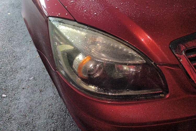 Used Geely Auto Ocean 2012 Energy-Saving Edition 1.5L Manual SuperDelight Model Right Front Headlight