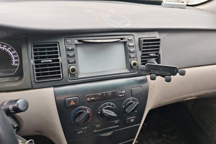 Used Geely Auto Ocean 2012 Energy-Saving Edition 1.5L Manual SuperDelight Model Audio And AC Panel