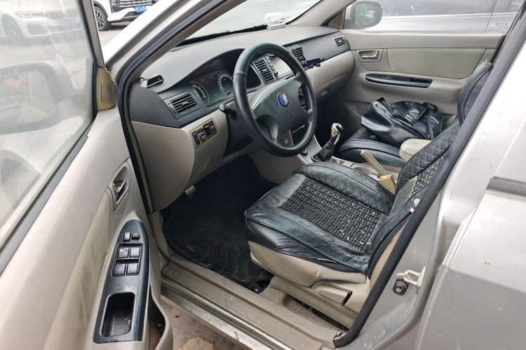 Used Geely Auto Ocean 2012 Energy-Saving Edition 1.5L Manual SuperDelight Model Driver Seat