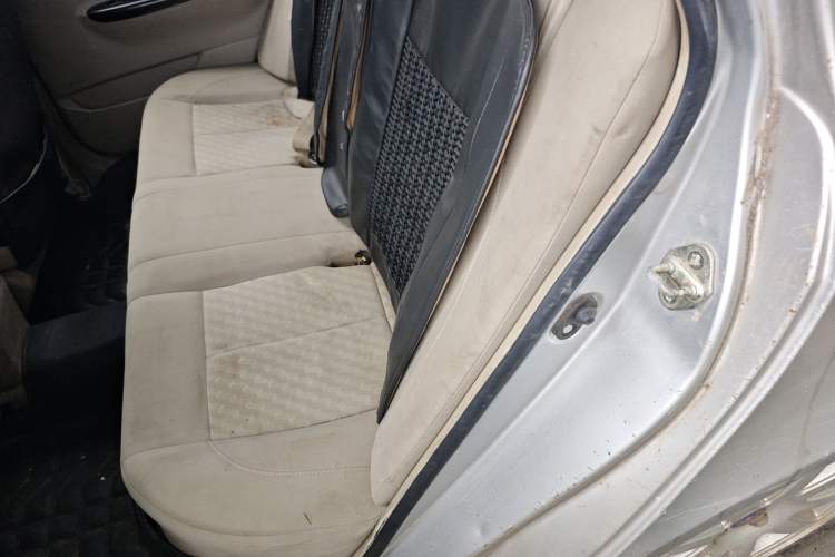 Used Geely Auto Ocean 2012 Energy-Saving Edition 1.5L Manual SuperDelight Model Left Rear Seat
