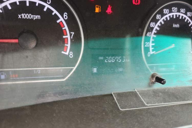 Used Geely Auto Ocean 2012 Energy-Saving Edition 1.5L Manual SuperDelight Model Odometer Close Up
