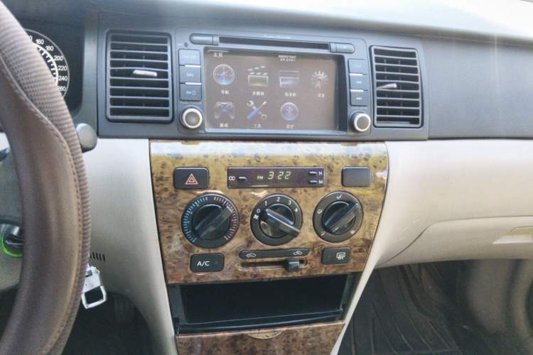 Used Geely Auto Ocean 2012 Energy-Saving Edition 1.5L Manual SuperDelight Model Audio And AC Panel