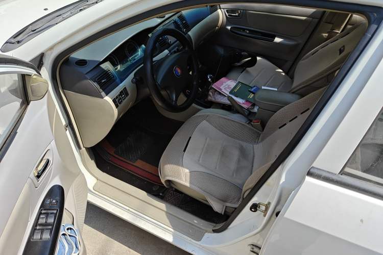 Used Geely Auto Ocean 2012 Energy-Saving Edition 1.5L Manual SuperDelight Model Driver Seat