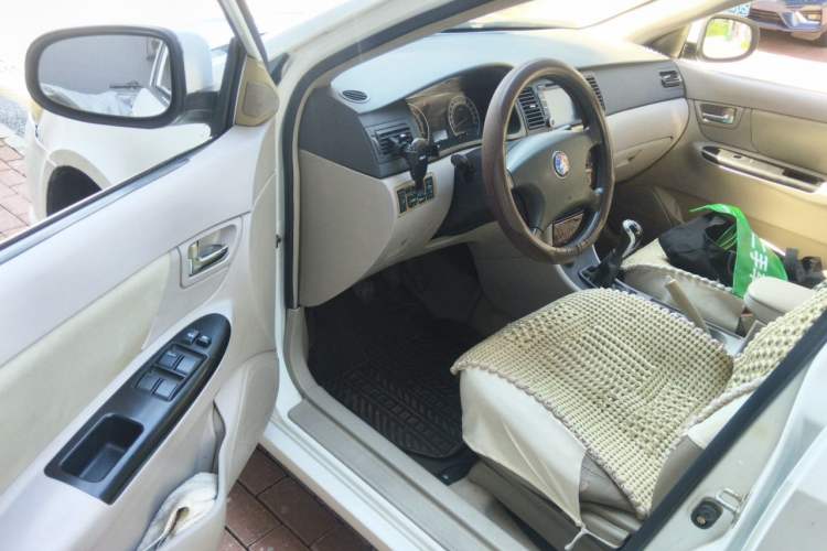 Used Geely Auto Ocean 2012 Energy-Saving Edition 1.5L Manual SuperDelight Model Driver Seat