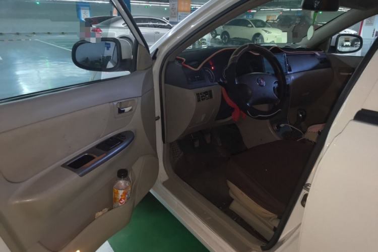 Used Geely Auto Ocean 2012 Energy-Saving Model 1.5L Manual Entry-Level Trim Driver Seat