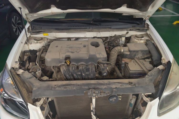 Used Geely Auto Ocean 2012 Energy-Saving Model 1.5L Manual Entry-Level Trim Engine Bay