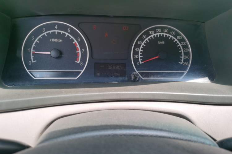 Used Geely Auto Ocean 2012 Energy-Saving Edition 1.5L Manual SuperDelight Model Odometer Close Up
