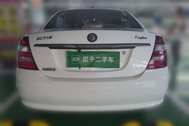 Used Geely Auto Ocean 2012 Energy-Saving Model 1.5L Manual Entry-Level Trim Rear