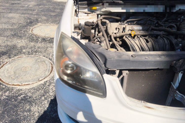 Used Geely Auto Ocean 2012 Energy-Saving Edition 1.5L Manual SuperDelight Model Right Front Headlight