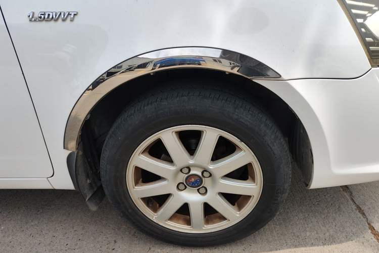 Used Geely Auto Ocean 2012 Energy-Saving Edition 1.5L Manual Luxury Model Right Front Wheel Hub