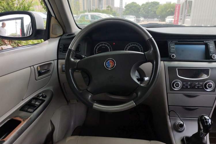 Used Geely Auto Ocean 2012 Energy-Saving Edition 1.5L Manual Luxury Model Steering Wheel
