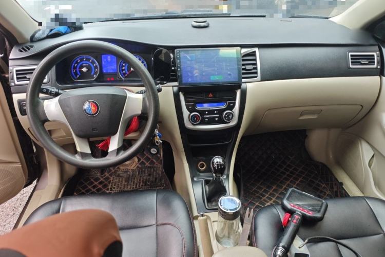 Used Geely Auto Ocean 2014 1.5L Manual Overdrive Trim Center Console