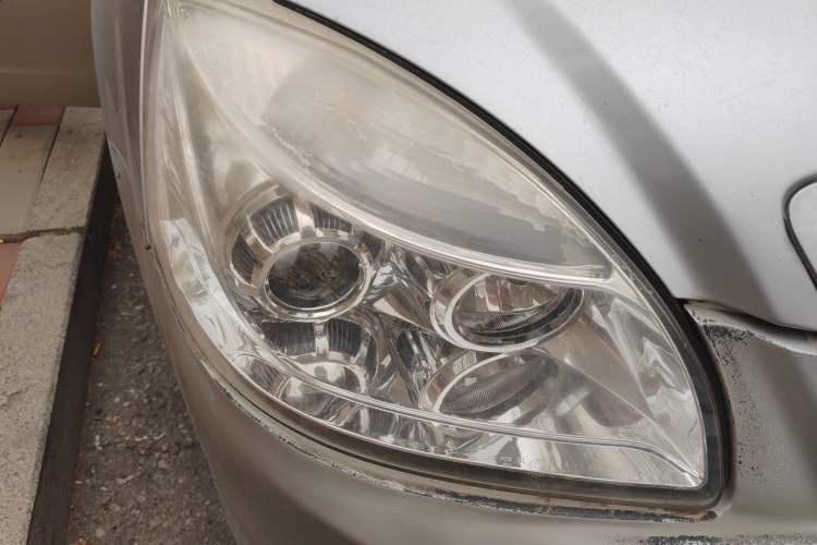 Used Geely Auto Ocean 2014 1.5L Manual Elite Model Right Front Headlight