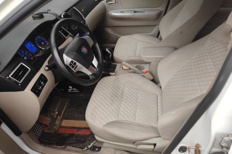 Used Geely Auto Ocean 2014 1.5L Manual Elite Model Driver Seat