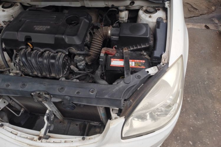 Used Geely Auto Ocean 2014 1.5L Manual Elite Model Engine Bay Left