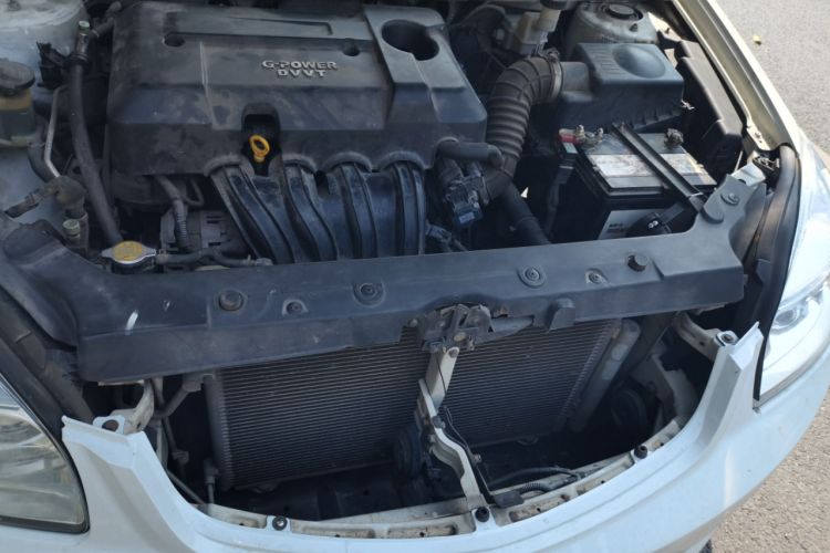 Used Geely Auto Ocean 2014 1.5L Manual Elite Model Engine Bay Left