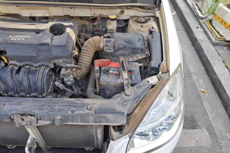 Used Geely Auto Ocean 2014 1.5L Manual Elite Model Engine Bay Left