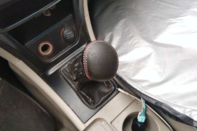 Used Geely Auto Ocean 2014 1.5L Manual Overdrive Trim Gear Lever