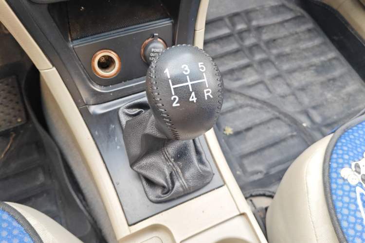 Used Geely Auto Ocean 2014 1.5L Manual Elite Model Gear Lever
