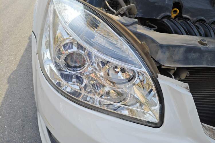 Used Geely Auto Ocean 2014 1.5L Manual Elite Model Right Front Headlight