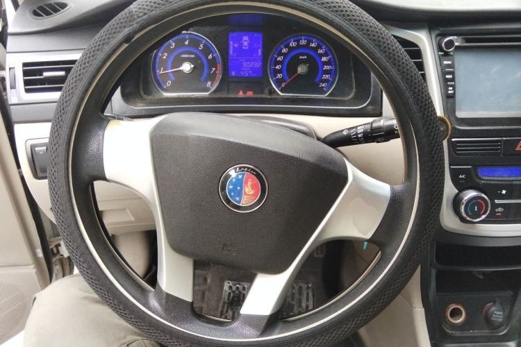 Used Geely Auto Ocean 2014 1.5L Manual Overdrive Trim Steering Wheel
