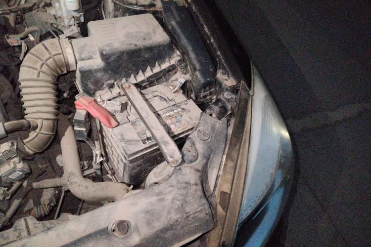 Used Geely Auto Ocean 2015 1.5L Manual Entry-Level Model Engine Bay Left