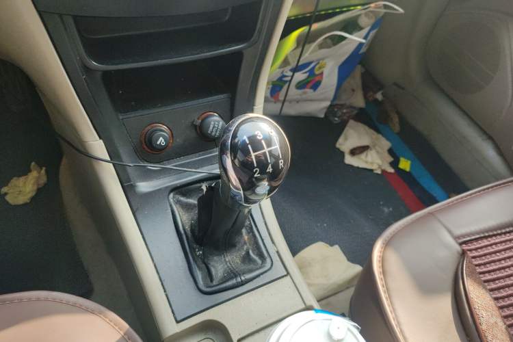 Used Geely Auto Ocean 2015 1.5L Manual Entry-Level Model Gear Lever