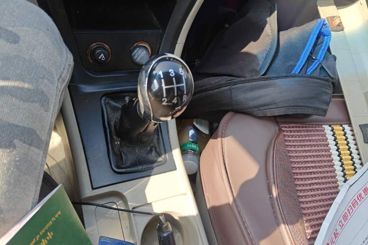 Used Geely Auto Ocean 2015 1.5L Manual Entry-Level Model Gear Lever