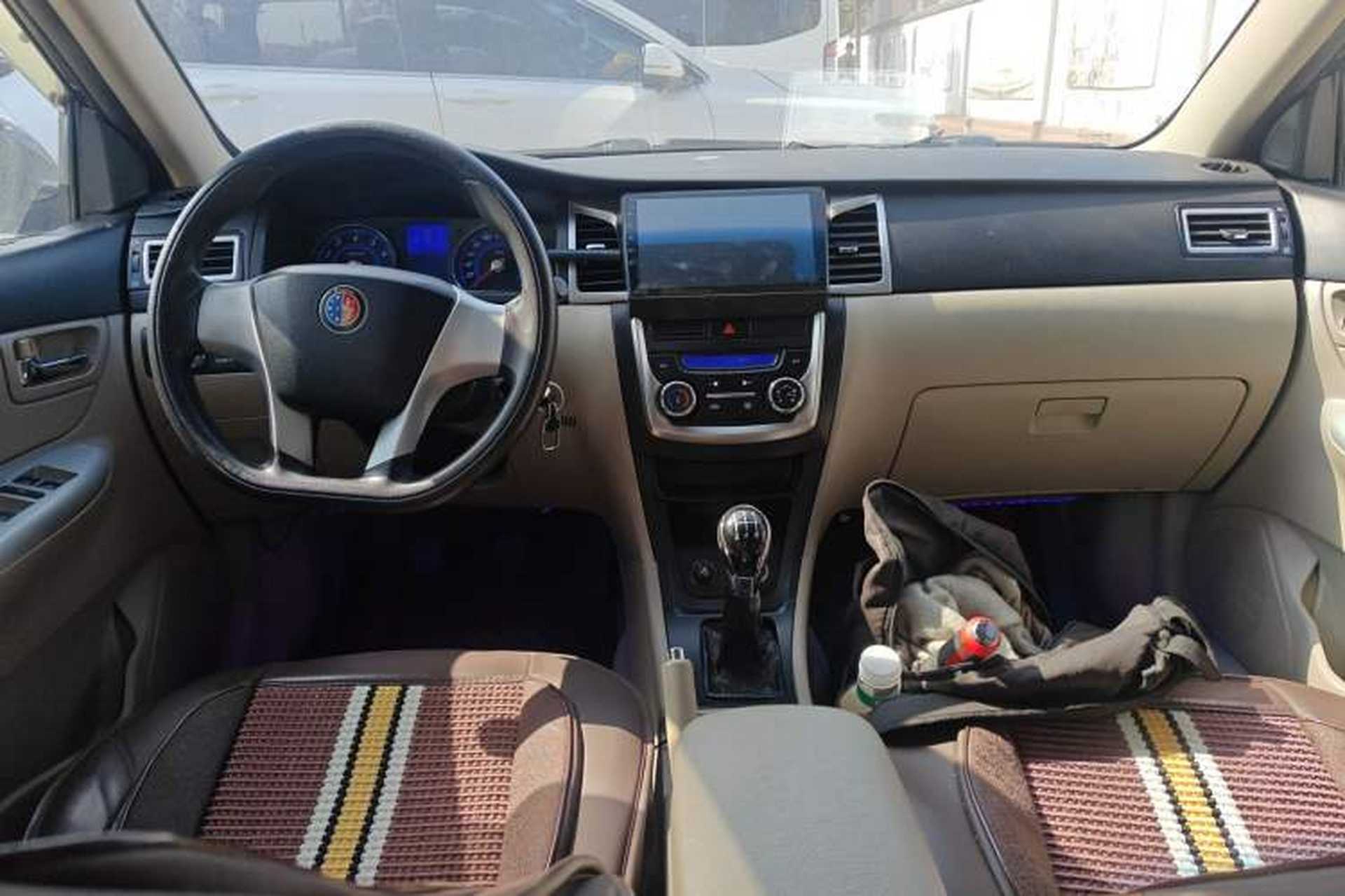 Used Geely Auto Ocean 2015 1.5L Manual Entry-Level Model Interior 2
