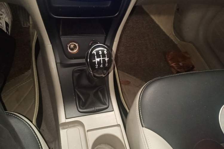 Used Geely Auto Ocean 2015 1.5L Manual Entry-Level Model Gear Lever