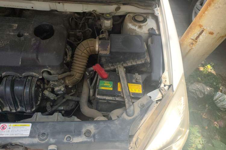 Used Geely Auto Ocean 2015 1.5L Manual Entry-Level Model Engine Bay Left