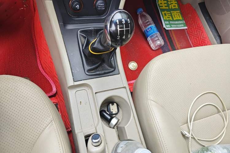 Used Geely Auto Ocean 2015 1.5L Manual Elite Model Gear Lever