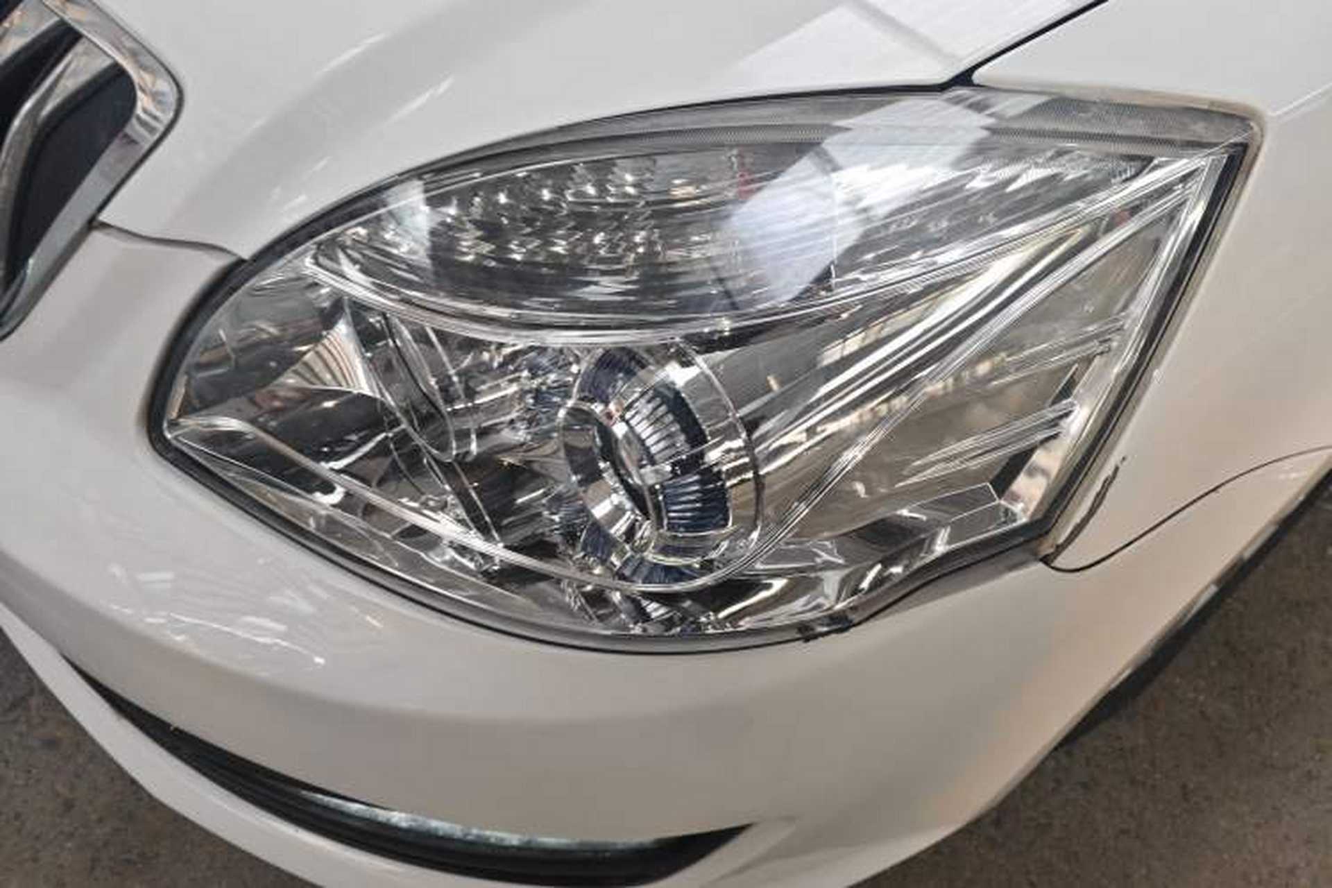 Used Geely Auto Ocean 2015 1.5L Manual Entry-Level Model Left Front Headlight