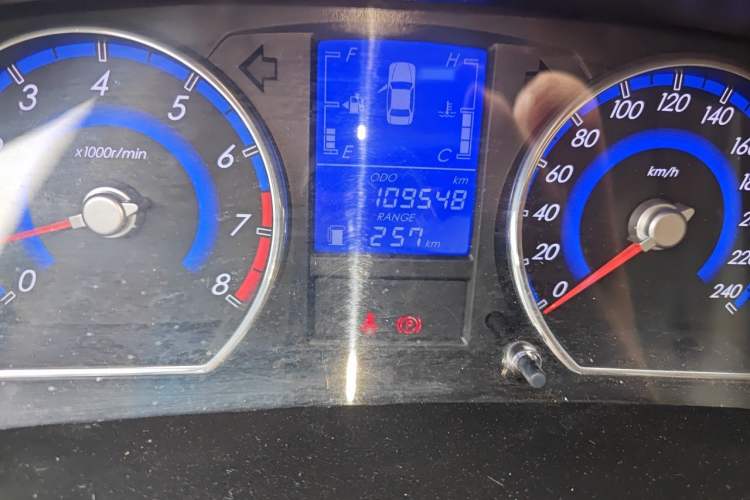 Used Geely Auto Ocean 2015 1.5L Manual Elite Model Odometer Close Up