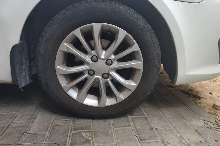 Used Geely Auto Ocean 2015 1.5L Manual Entry-Level Model Right Front Wheel Hub