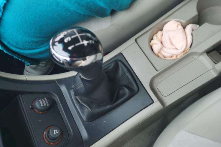 Used Geely Auto Ocean 2015 1.5L Manual Entry-Level Model Gear Lever