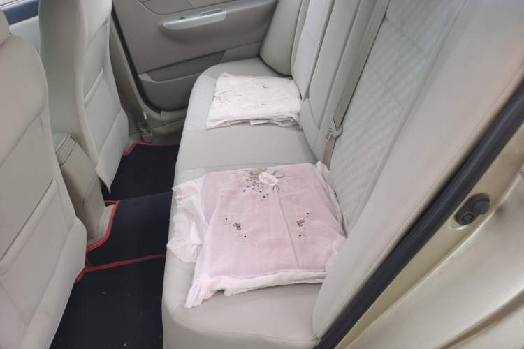 Used Geely Auto Ocean 2015 1.5L Manual Entry-Level Model Left Rear Seat