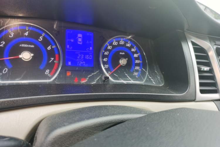 Used Geely Auto Ocean 2015 1.5L Manual Entry-Level Model Odometer Close Up