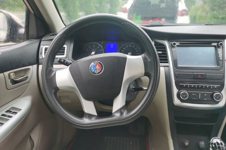 Used Geely Auto Ocean 2015 1.5L Manual Entry-Level Model Steering Wheel