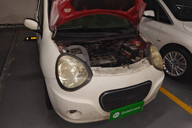 Used Geely Auto Panda 2010 "Love Her" Edition 1.3L Automatic Comfort Version Engine Bay Right