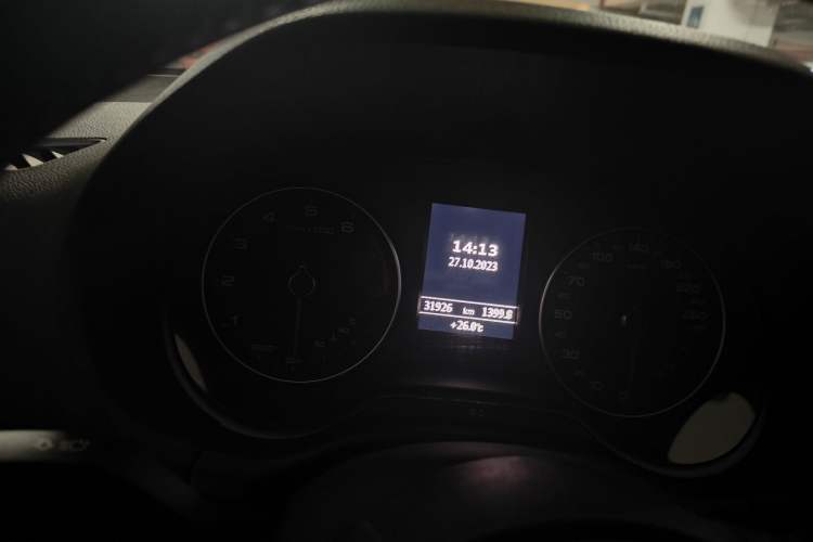 Used Geely Auto Panda 2010 "Love Her" Edition 1.3L Automatic Comfort Version Instrument Cluster
